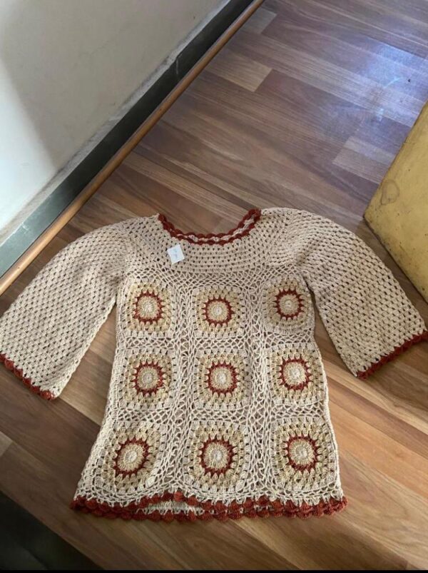 Ladies Long Sleeve Crochet Top